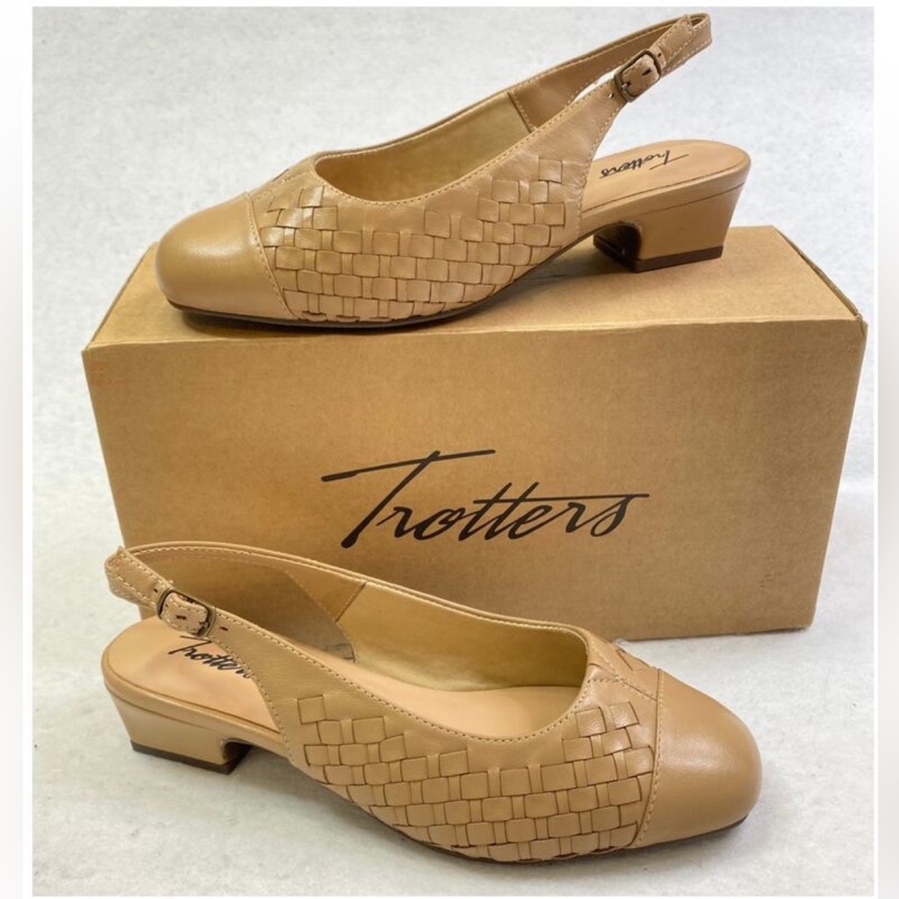 NWT Women's Trotters Dea Woven, Nude, Woven Slingback, 8.5 WW NIB